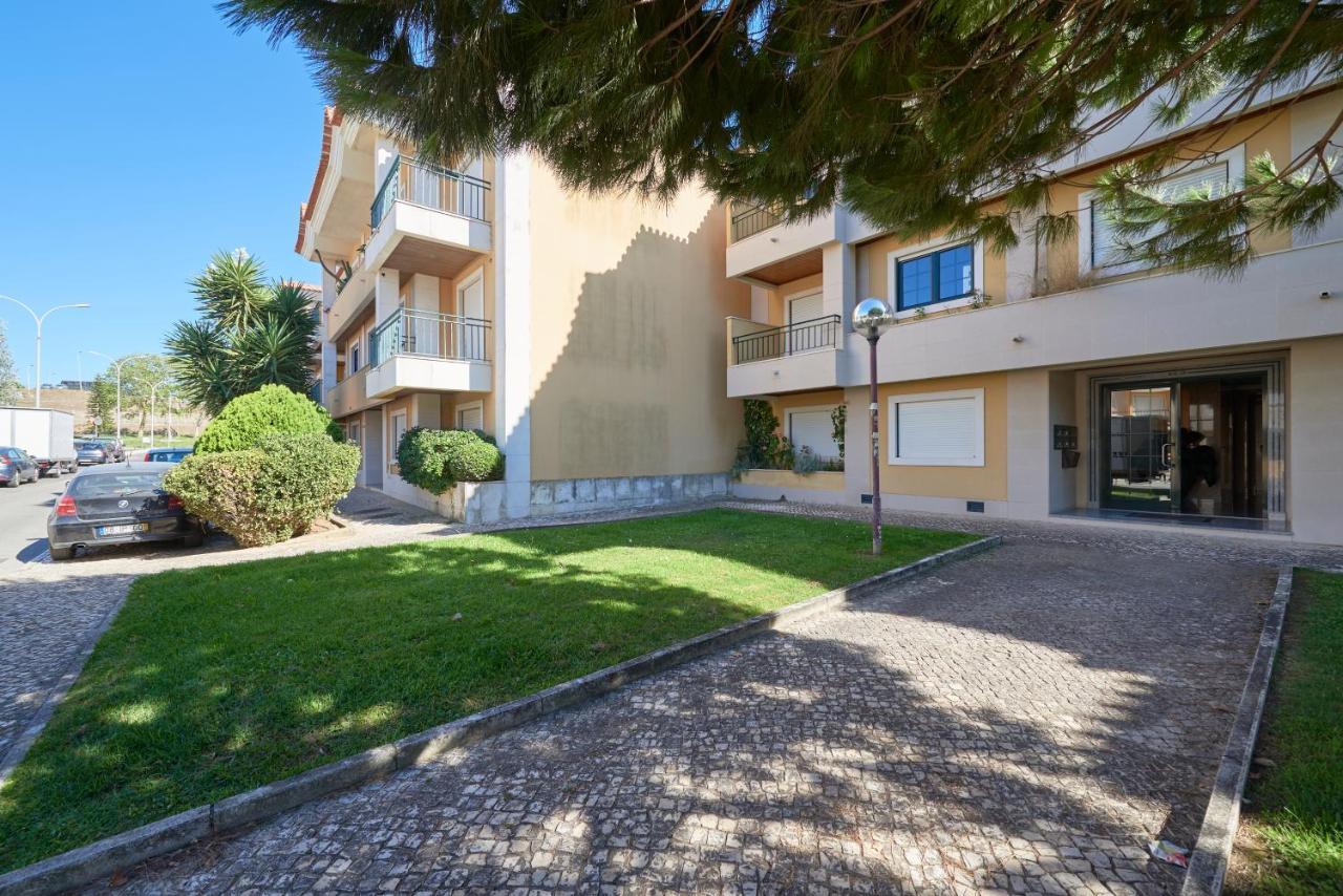 Apartamento Junto Nova&Praia Carcavelos II Dış mekan fotoğraf